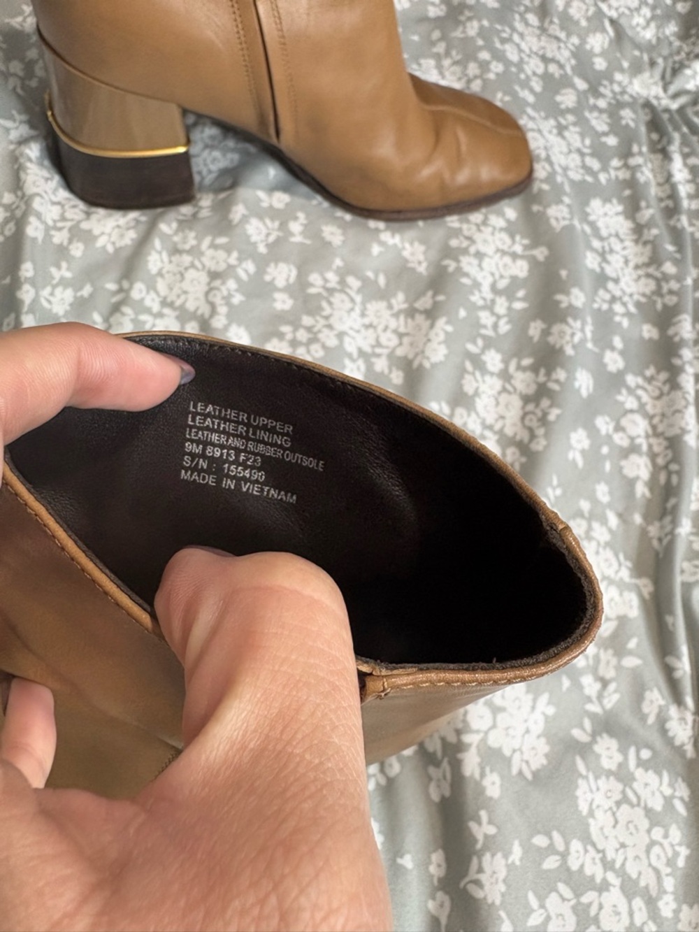 Tory Burch Leather Ankle Boots Tan Brown Gold Detail Block Heel side zip Sz 9 - Picture 7 of 9